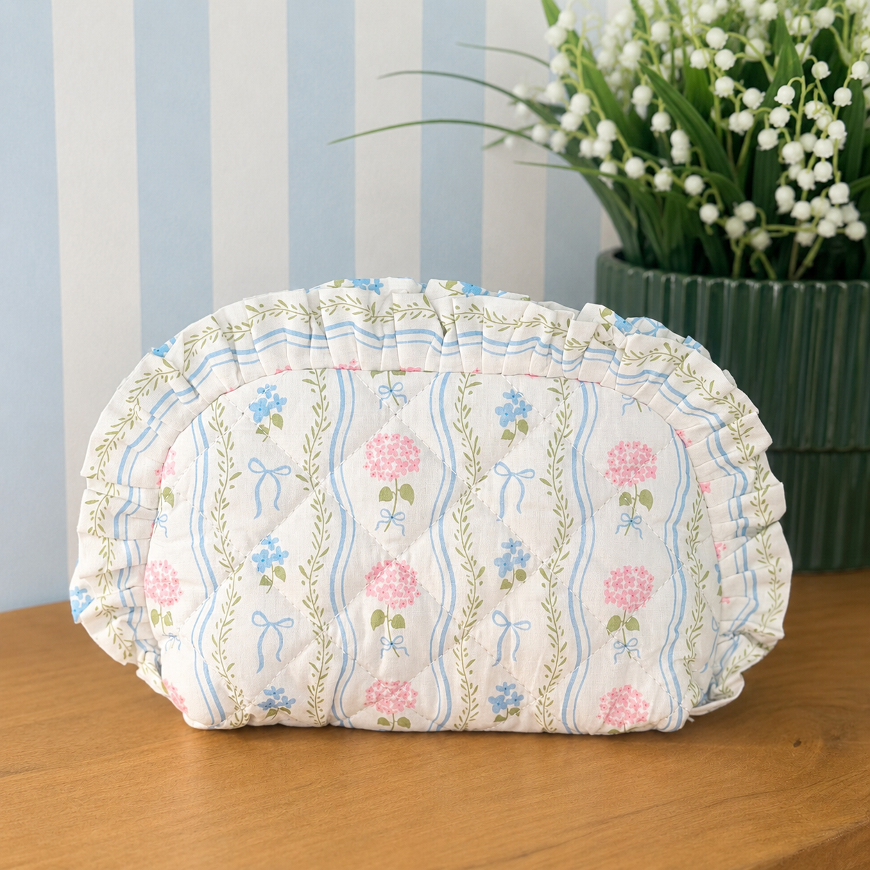 Tucker Bow Tote