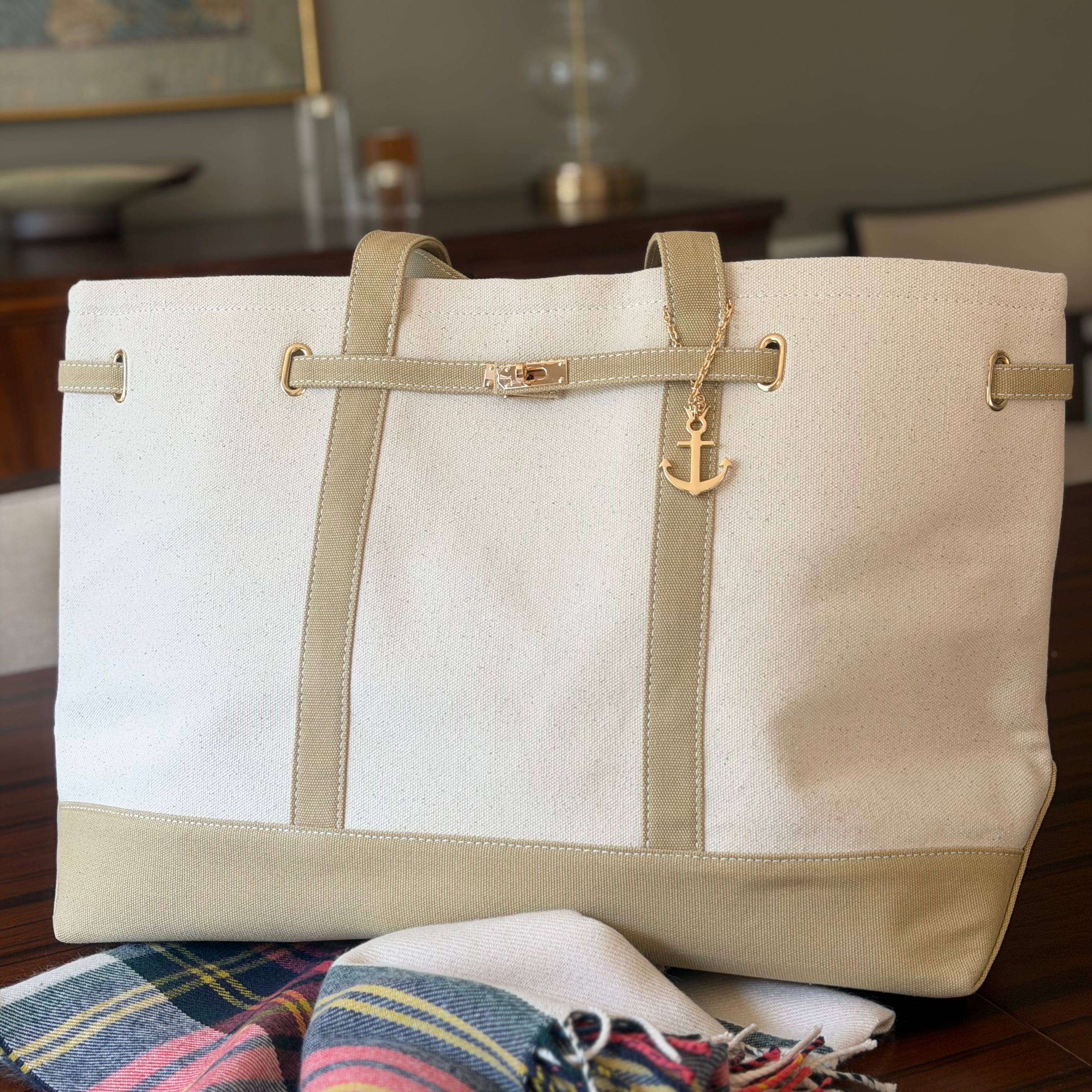 Charleston Large Carryall Tote