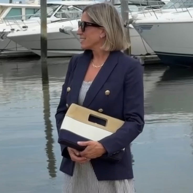 Coastal Clutch