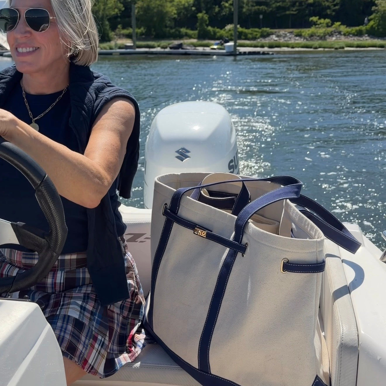 Charleston Extra Large Carryall Tote