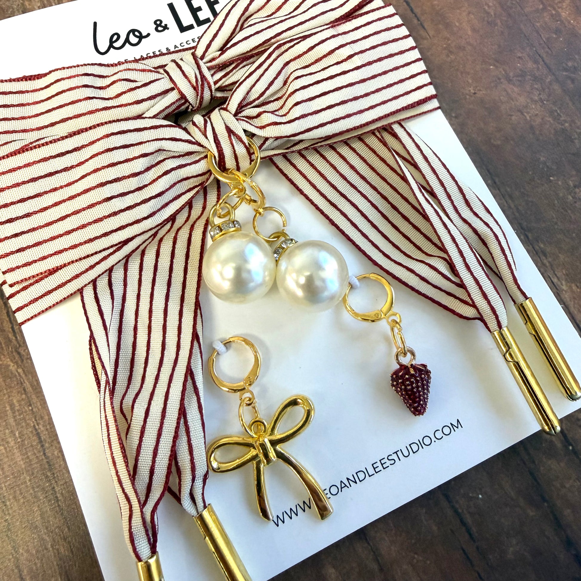 Heritage Stripe Shoelace and Charm set